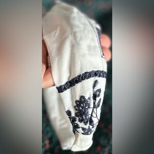 ‼️RARE‼️🎸ANTHRO🎸🔥NWT🔥Fabric Knotted Embroidered Headband